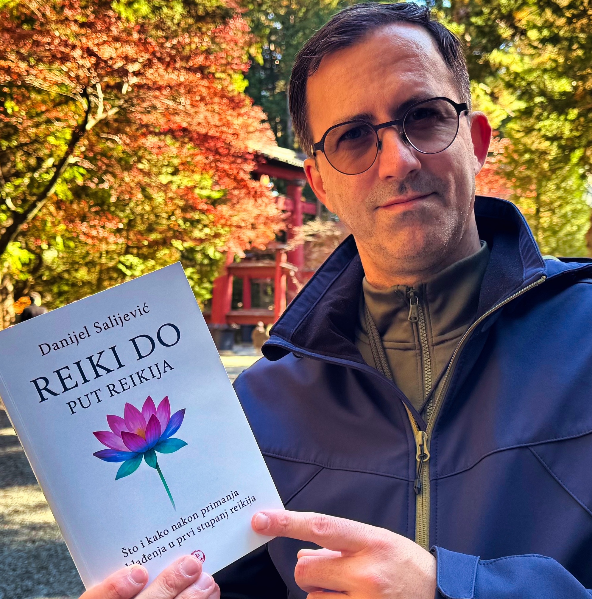 Naručite svoj primjerak knjige Reiki Do i produbite svoje znanje o reikiju.